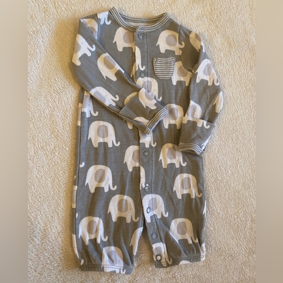 Carter’s Newborn Baby Matching Set! - Picture 4 of 6